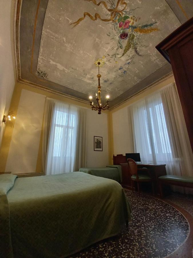 Villa Viola Tortona Buitenkant foto