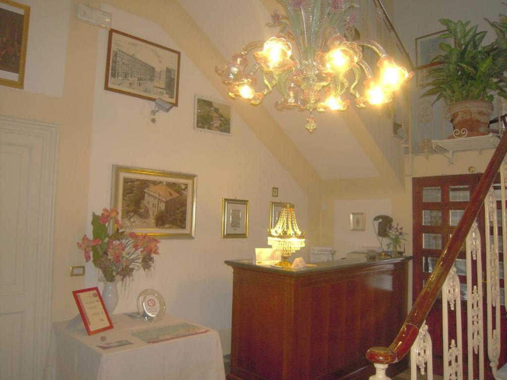 Villa Viola Tortona Buitenkant foto