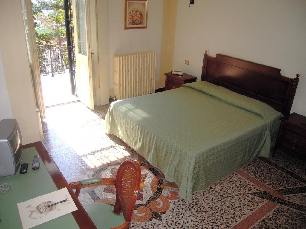 Villa Viola Tortona Kamer foto