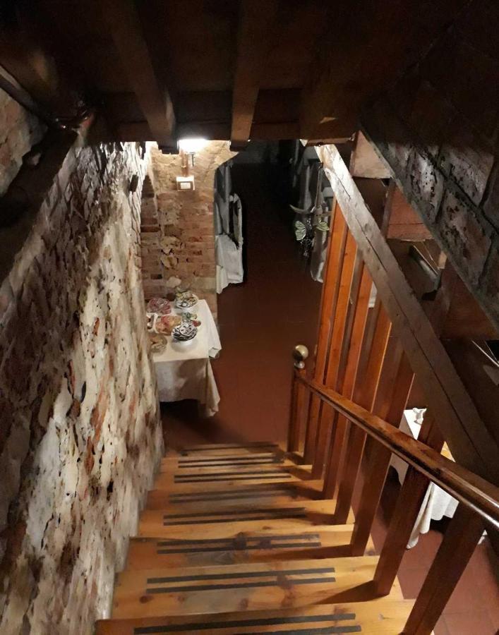 Villa Viola Tortona Buitenkant foto