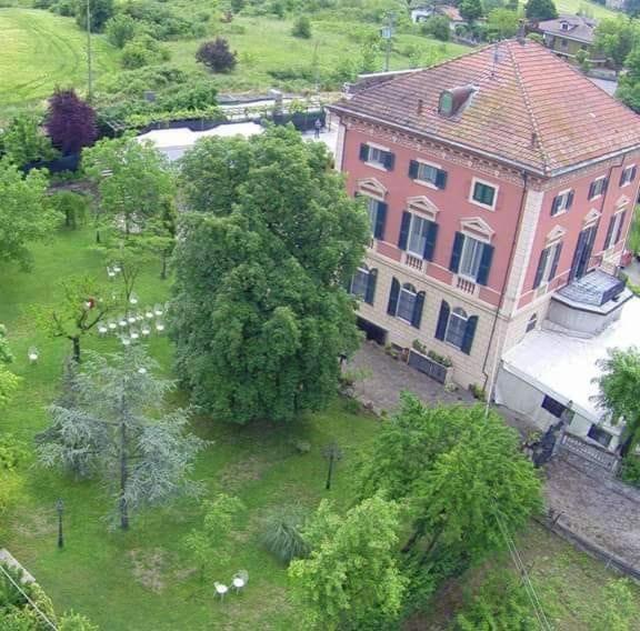 Villa Viola Tortona Buitenkant foto