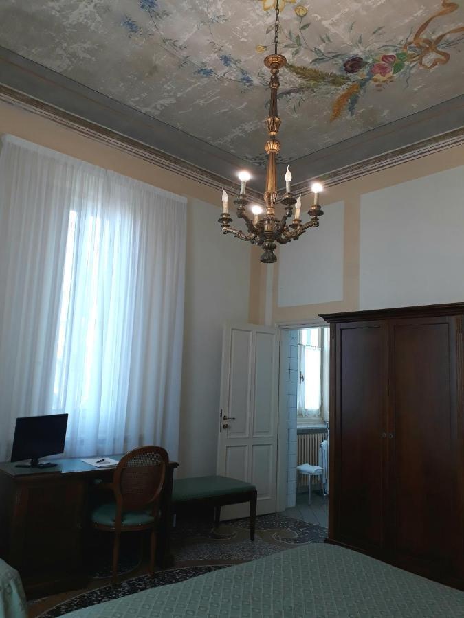 Villa Viola Tortona Buitenkant foto